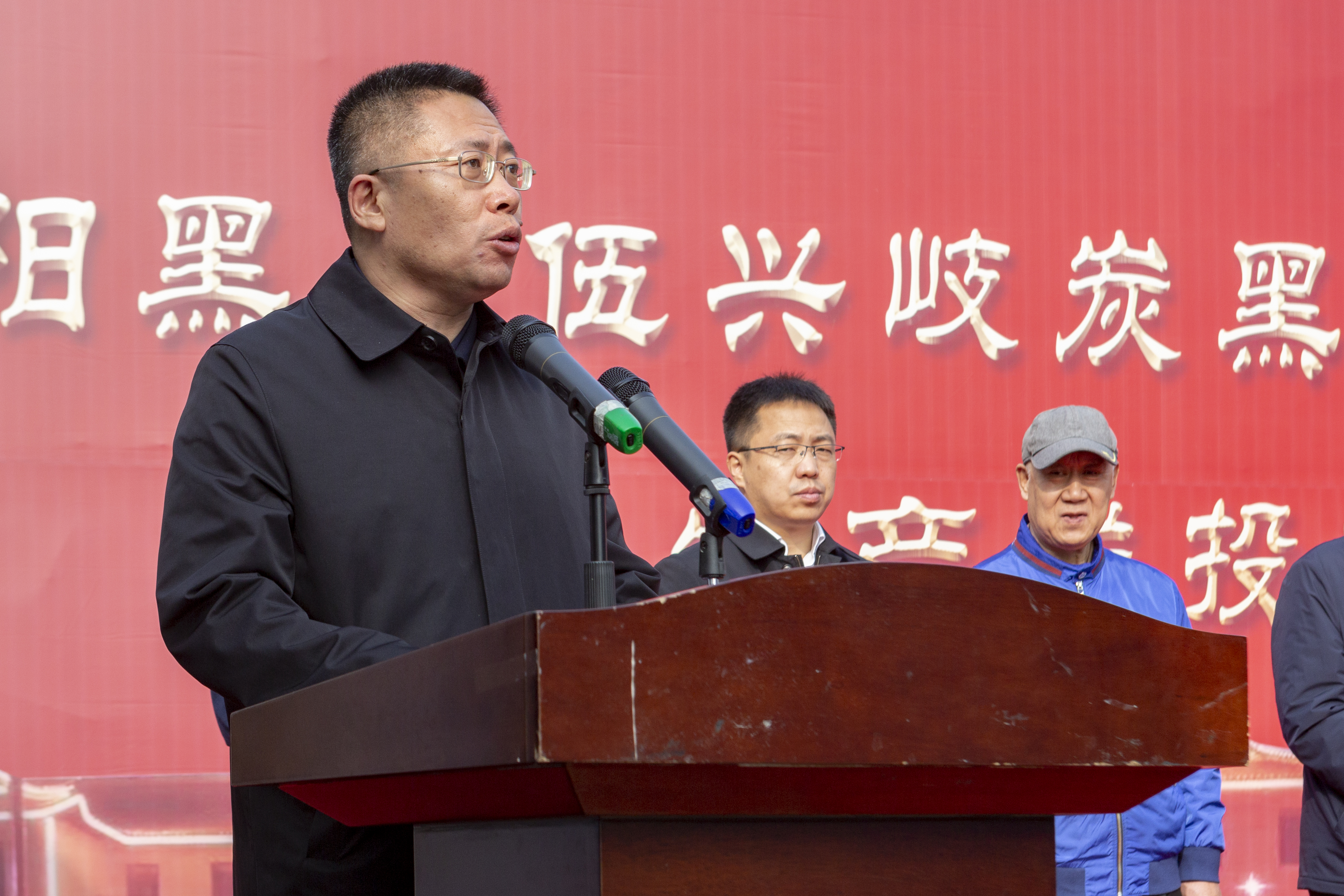 杨松涛书记.jpg 杨松涛书记.jpg
