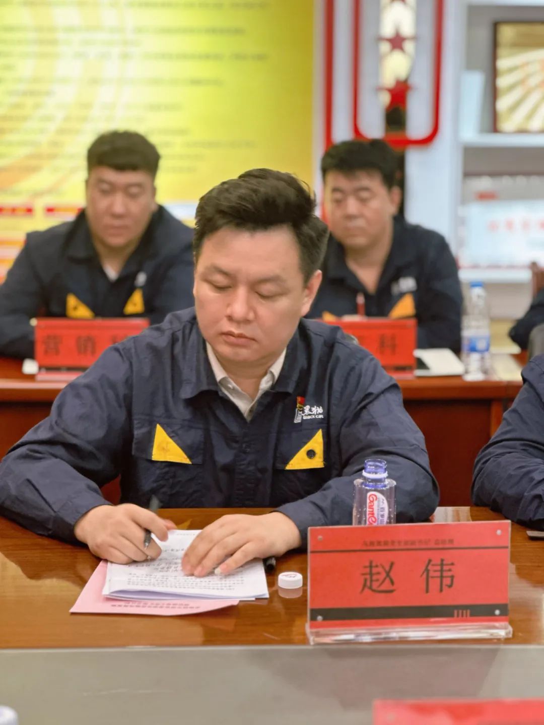 乌海掌管人.jpg 乌海掌管人.jpg