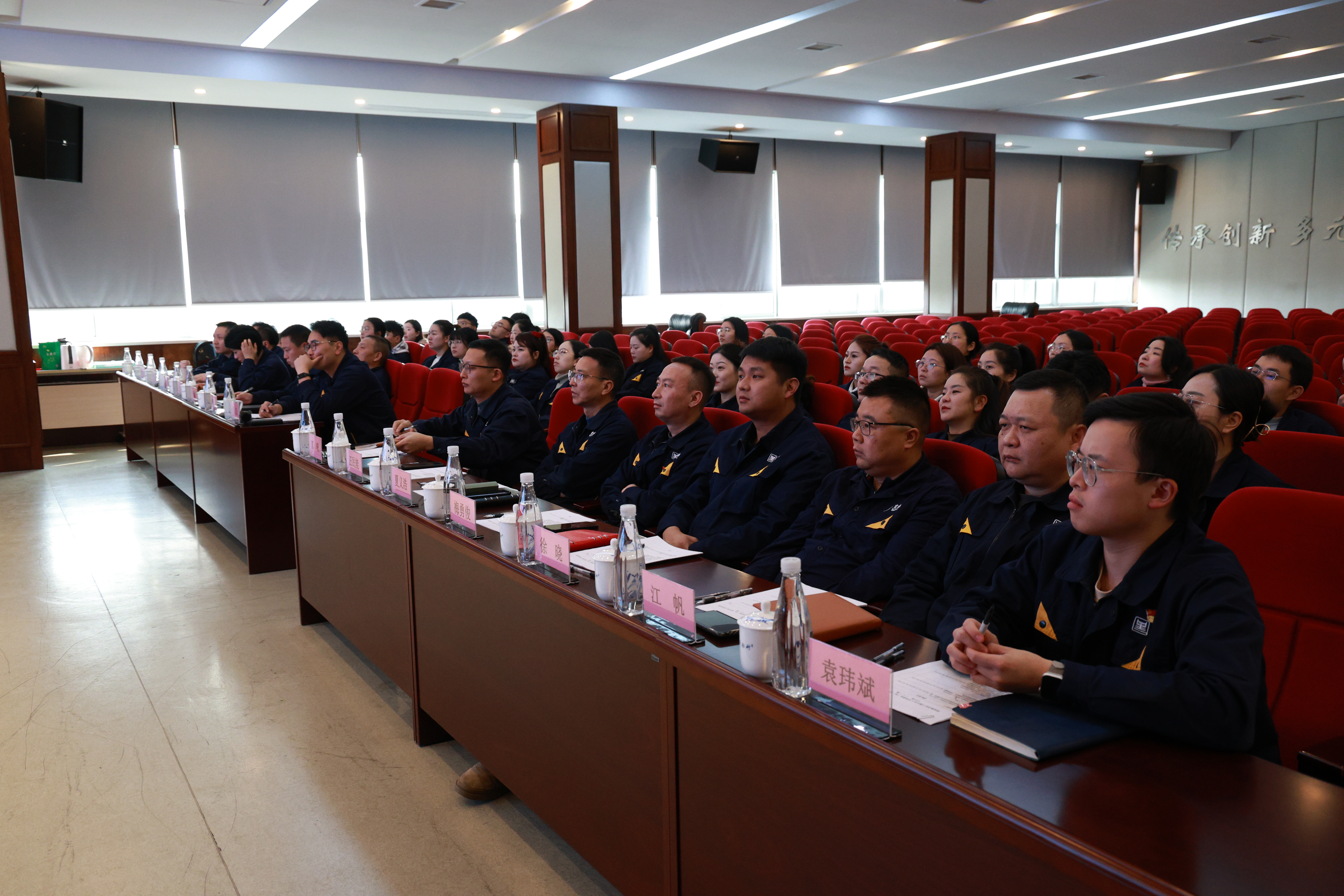图片2.jpg 图片2.jpg