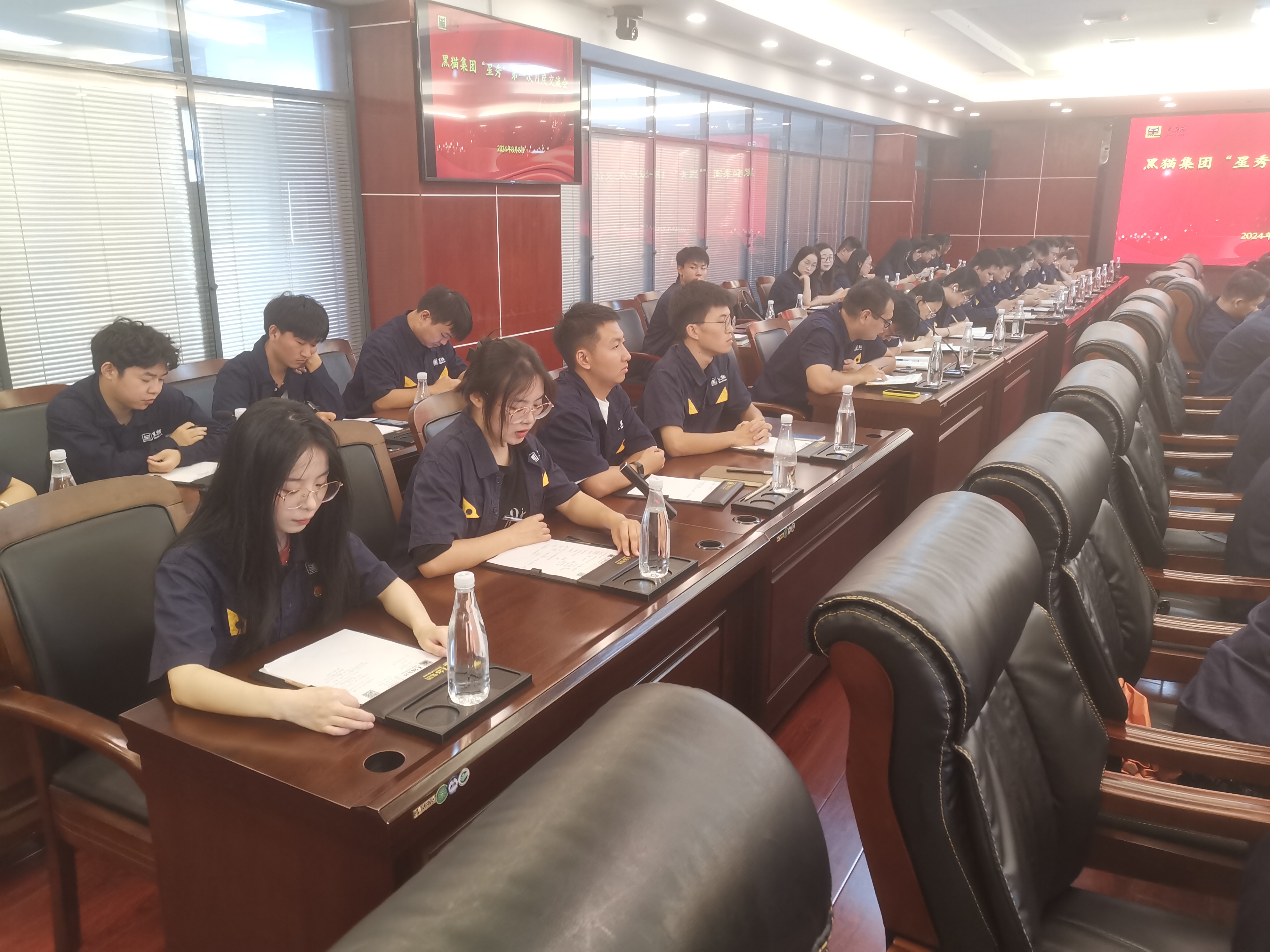 图片3.jpg 图片3.jpg