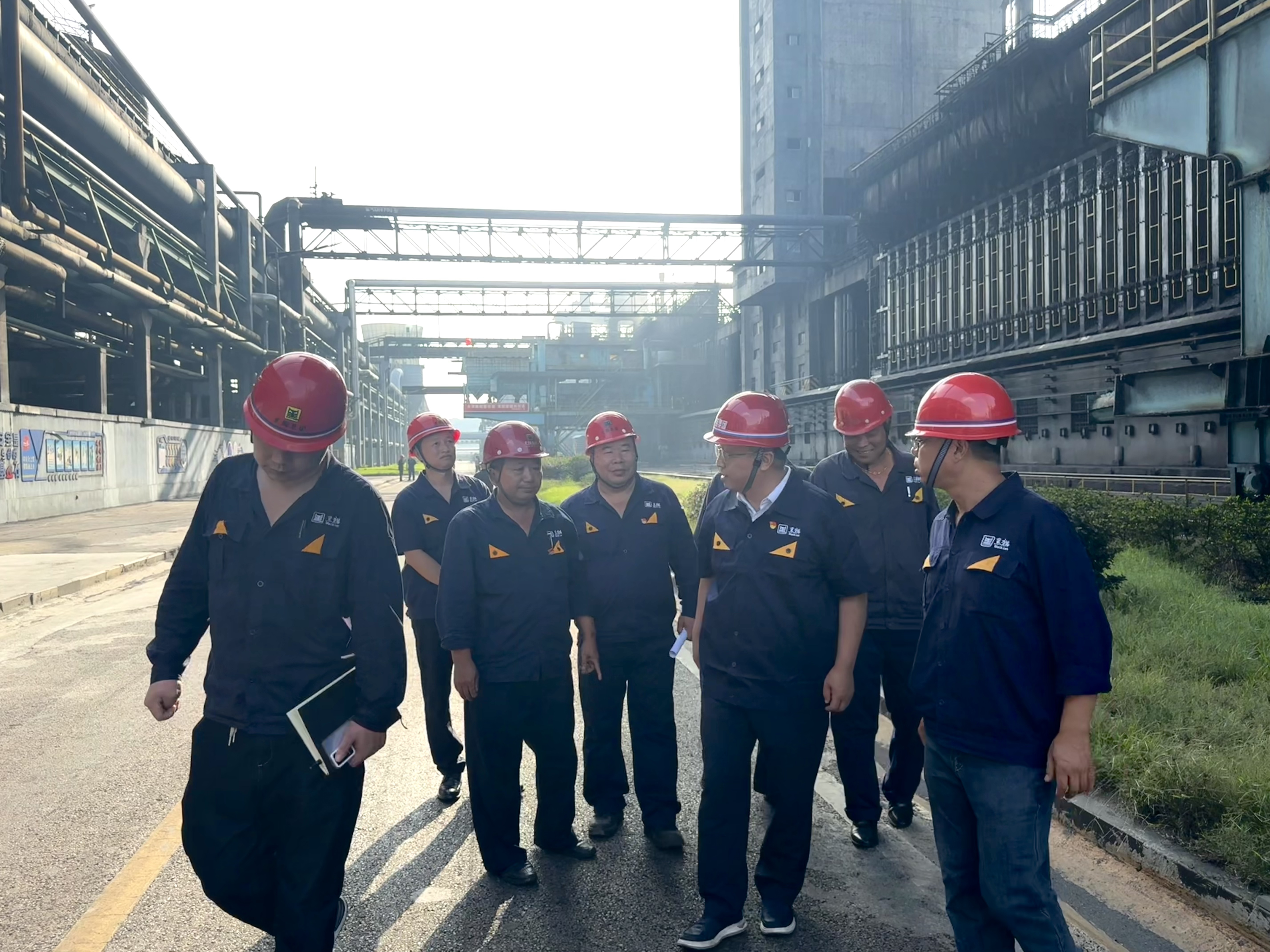 汪羽到一线督导安全出产环保工作02.jpg 汪羽到一线督导安全出产环保工作02.jpg