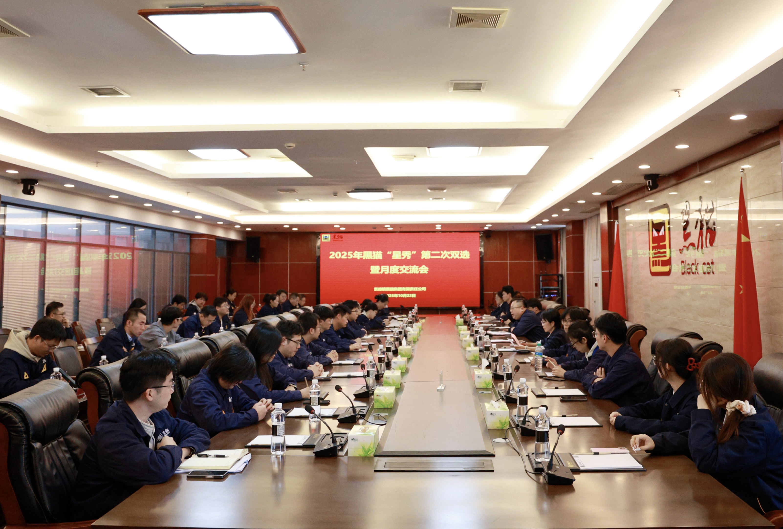 双选会现场.jpg