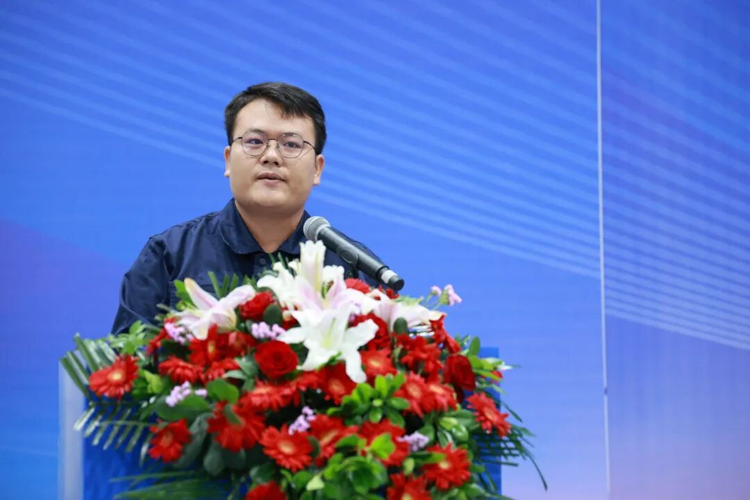 640?from=appmsg&wx_fmt=jpeg#imgIndex=6 活带头宣誓.jpg